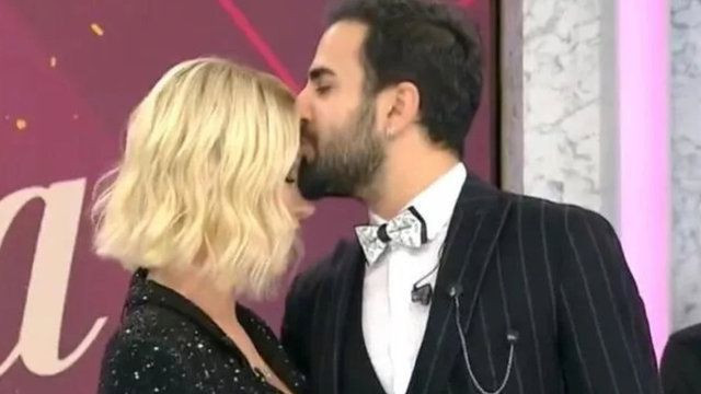 25 yaş küçük aşkı için kampa giren Seda Sayan'ın son halini gören şaşkına döndü - Resim: 3