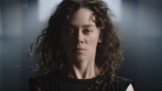 Demet Evgar diziden ayrılıyor mu Avlu dizisi Deniz ölüyor mu? - Resim: 3