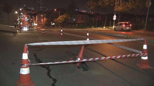 Esenyurt'ta 40'a yakın binaya girilmeyecek - Resim: 0