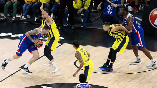 Fenerbahçe Beko: 73 - Anadolu Efes: 92 (MAÇ SONUCU) - Resim: 0