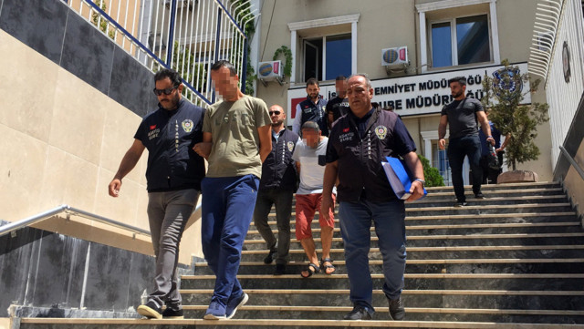 Akrabalarına kazık atmaya çalıştı! İş adamının soygun oyununu polis bozdu - Resim: 0