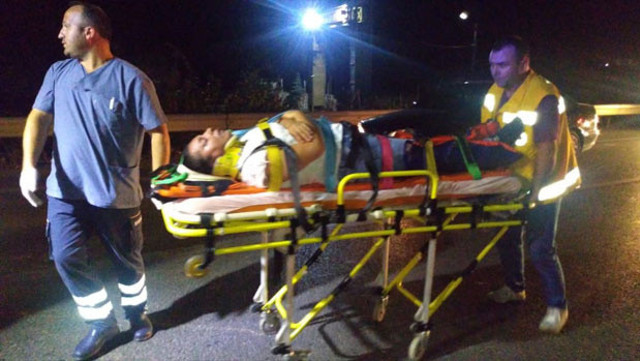 Manisa'da zincirleme trafik kazası: 23 yaralı - Resim: 0