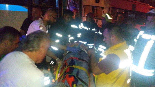 Manisa'da zincirleme trafik kazası: 23 yaralı - Resim: 2