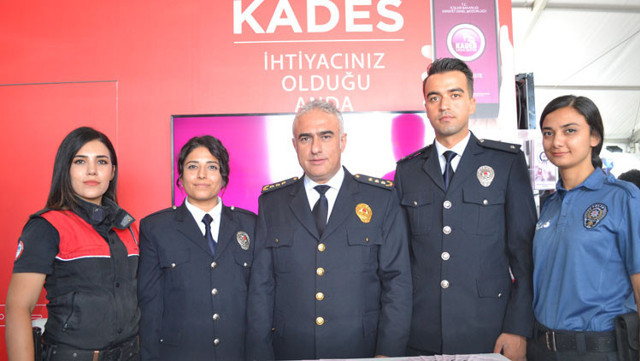 Emniyet Genel Müdürlügü'nce geliştirilen KADES uygulaması TEKNOFEST'te kadınlara tanıtıldı - Resim: 0