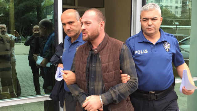 Kayınpederinin bıçakladığı damat ayrı yaşadığı eşinin evini ateşe verdi - Resim: 2