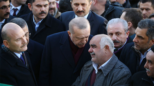 Elazığ'a deprem bölgesine giden Cumhurbaşkanı Erdoğan'dan önemli açıklamalar - Resim: 0