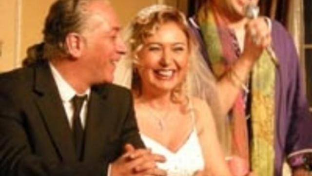 Tuna Arman evli mi eşi kimdir Tuna Arman kaç kere evlendi? - Resim: 2