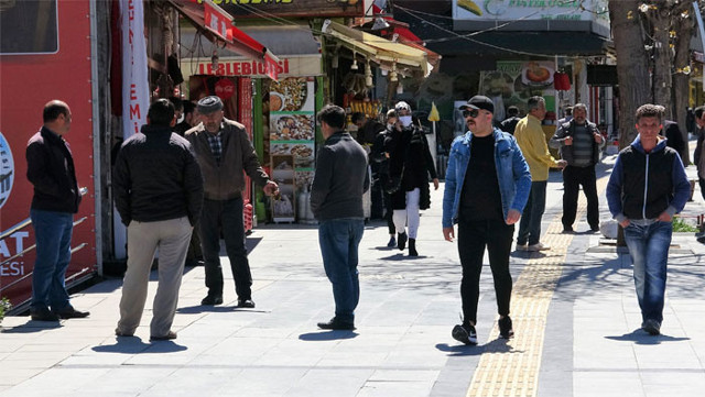 Tokat’ın işlek caddesinde korkutan görüntüler - Resim: 0