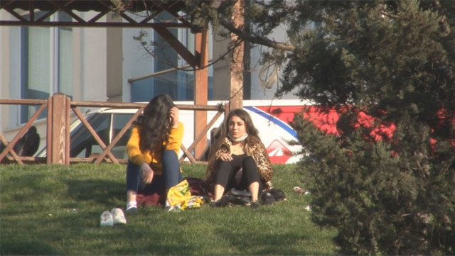 Uyarıyı dinlemedi: 'Virüsten ölmeyi bekliyorum' dedi - Resim: 1