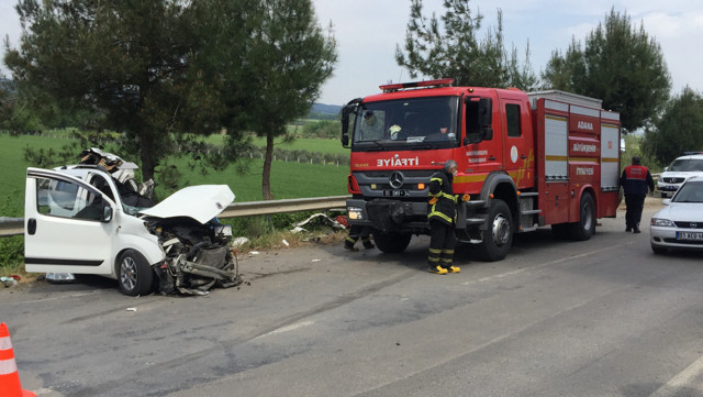 Adana'daki trafik kazasında baba ve oğlu ölüme birlikte yürüdü - Resim: 0
