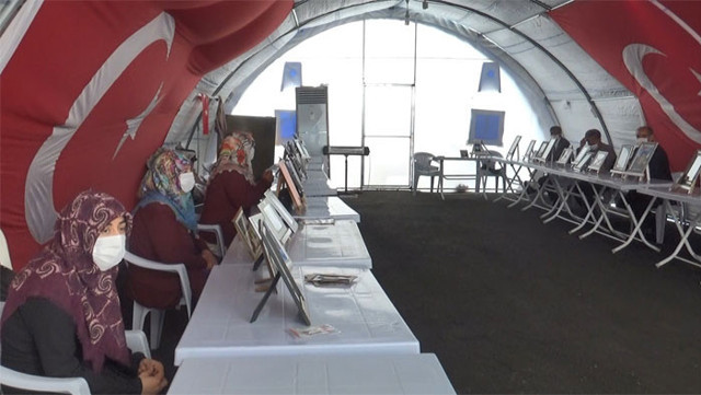 Diyarbakır'da evlat nöbetindeki babanın HDP itirafı olay oldu - Resim: 0