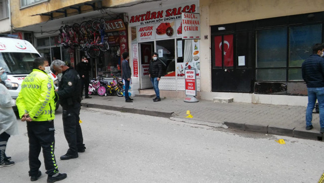Sakarya'da muhtar tartıştığı adamı öldürdü - Resim: 0