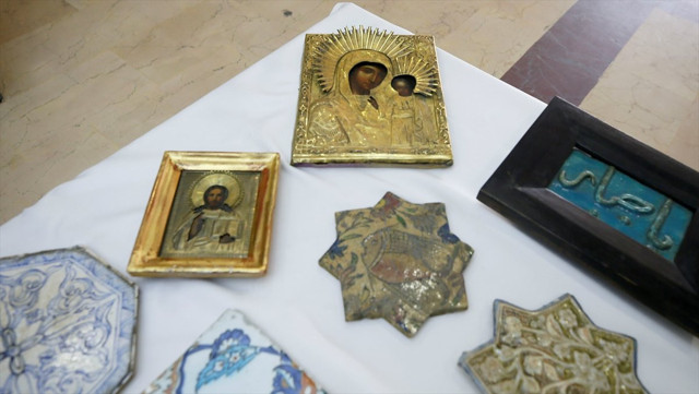 İstanbul'da sanat evine operasyon! 78 parça tarihi eser ele geçirildi - Resim: 2