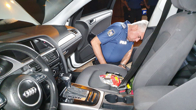 Adana'da 'dur' ihtarına uymadı 15 kilometre kaçabildi - Resim: 0