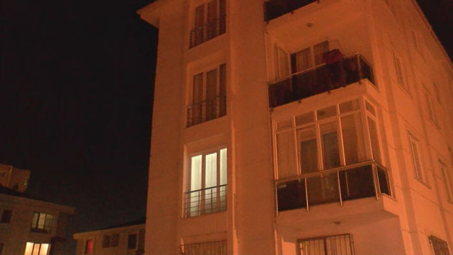 İstanbul Büyükçekmece'de dehşet! 8 yıllık eşini uykusunda boğarak öldürdü - Resim: 0