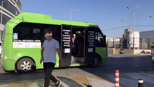 Tıka basa yolculuk devam ediyor! Görüntüler Büyükçekmece'den! - Resim: 0