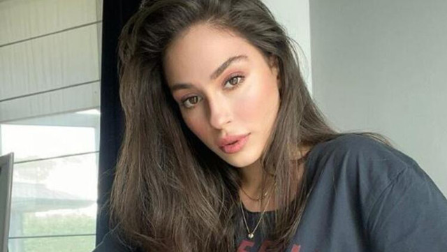 Gizem Acar kimdir kaç yaşında Oktay Kaynarca'nın sevgilisi ne iş yapıyor? - Resim: 0