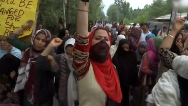 Korkunç! 13 yaşındaki kıza tecavüz edildi gözleri oyuldu dili kesildi ve boğuldu - Resim: 0