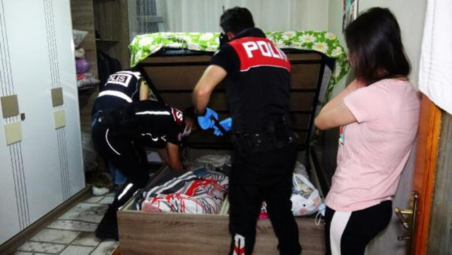 Bursa merkezli 3 ilde fuhuş operasyonu! 8 kadın kurtarıldı - Resim: 0
