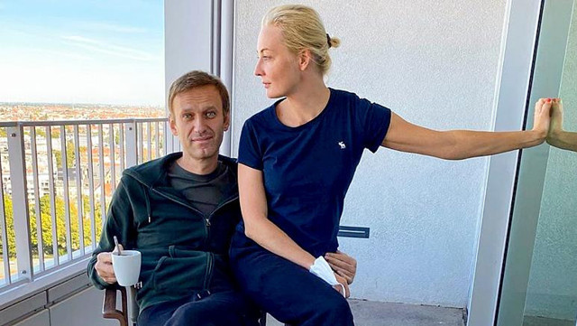 Rus muhalif lider Navalny zehirlendikten 32 gün sonra taburcu edildi - Resim: 0