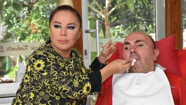 Safiye Soyman kaç yaşında kimdir Faik Öztürk ile evli mi? - Resim: 0