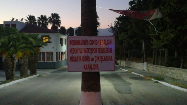 Hatayspor'da 17'si futbolcu 19 kişi koronavirüse yakalandı BB Erzurumspor maçı ertelendi - Resim: 0