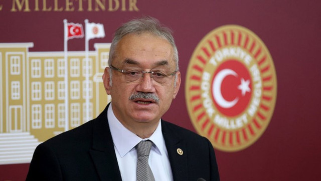İYİ Partili Tatlıoğlu'ndan Bülent Arınç'a: Zamanında konuşulmayan dil bize rehberlik etmez - Resim: 0