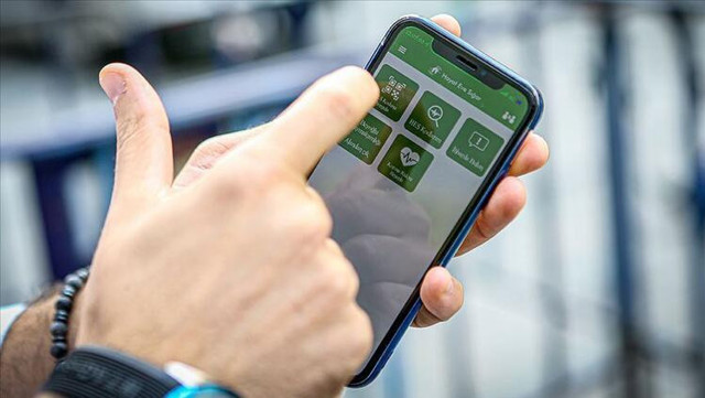 Koronavirüs karantinasında cep telefonunu evde bırakıp dışarı çıkan var - Resim: 0