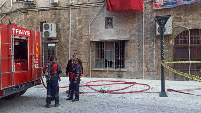 Mersin Büyükşehir Belediyesi'ne saldırı düzenlendi - Resim: 1