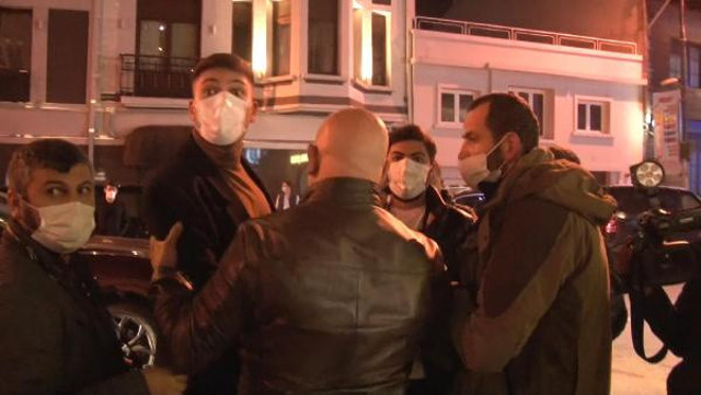 Boğaz manzaralı otelde eğlenceye baskın! Yakalanınca gazetecilere saldırdılar - Resim: 0