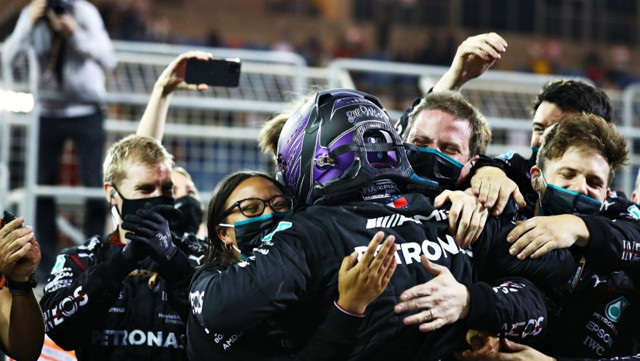 Formula 1'de sezonun ilk yarışında zafer Hamilton'ın - Resim: 0