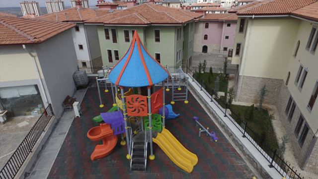 TOKİ, Gaziantep'te inşa ettiği konutlardan 20 bin 813'ünü hak sahiplerine teslim etti - Resim: 1