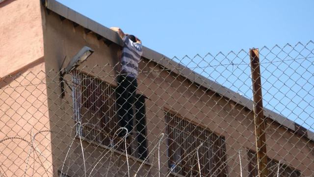 Diyarbakır'da cezaevinde intihar girişiminde ilginç anlar: Limonatayı içtikten sonra ikna oldu - Resim: 2