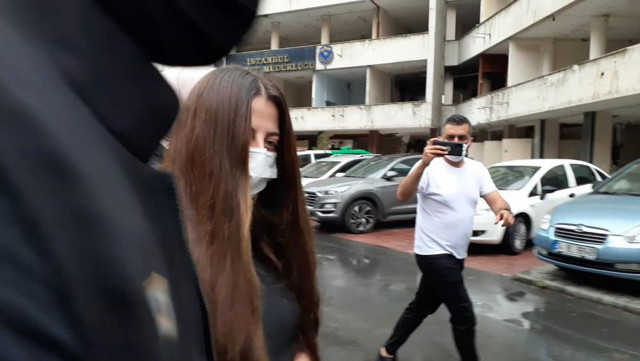 Uzman çavuşu öldüren kız arkadaşı ifade verdi evde bulunan notta bakın ne yazıyor! - Resim: 0