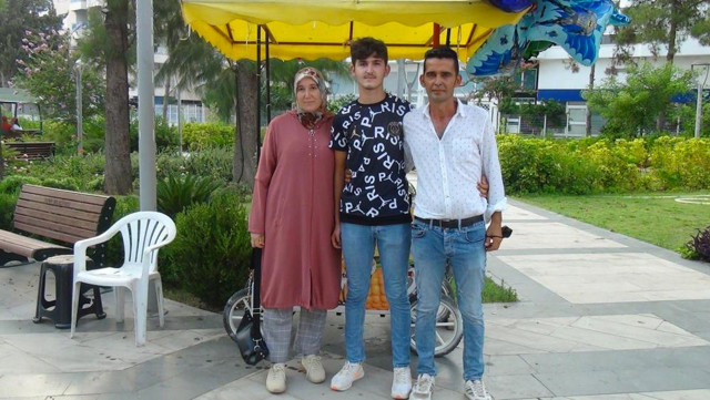 Kimse görmedi zannetti yaptığı hareketle gönülleri kazandı telefonları susmadı - Resim: 2