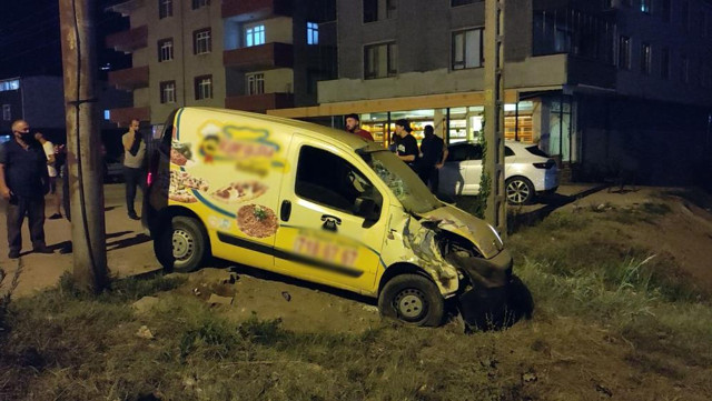 Sakarya'da yolun karşısına geçmek isterken canından oldu - Resim: 0