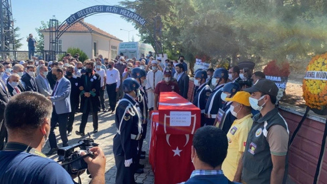 Şehit orman işçisi Yaşar Cinbaş son yolculuğuna uğurlandı - Resim: 1