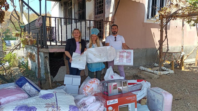 Mersin Silifke'deki yangında çeyizini kaybeden Fatma Tan'ın mutluluğu - Resim: 0