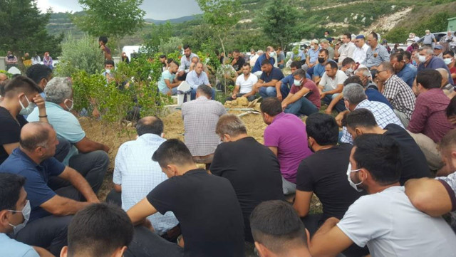 Gezmeye gittiği İstanbul'da kaybolup Ankara'da baygın bulunan Muhammet kurtarılamadı - Resim: 0