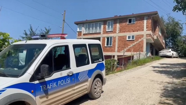 Ordu'da fındık toplama kavgası! 14 yaşındaki çocuk annesini anneannesini ağabeyini öldürdü! Baba yaralı - Resim: 0