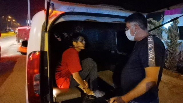 Eskişehir'de yabancı uyruklu üniversite öğrencisi otomobil çalıp İstanbul'a tatile çıktı - Resim: 0