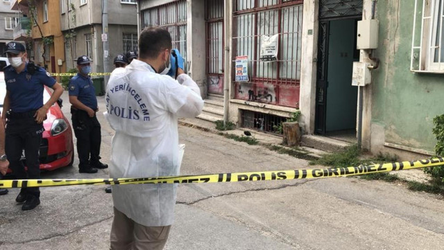 Bursa'da evde bıçakla dehşet saçan koca: Ben karımı öldürdüm - Resim: 0