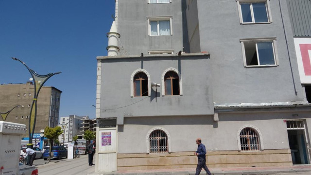 Türkiye’de benzeri olmayan cami! Gören dönüp bir daha bakıyor - Resim: 0