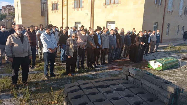 Kırıkkale'de aşı olmayan sağlık çalışanı Covid-19'dan vefat etti - Resim: 0