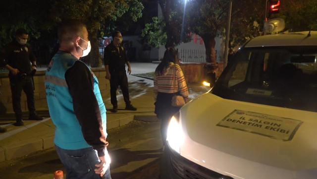 Kırıkkale'de çöp atmak için karantinayı deldi! 4 bin 50 lira ceza yedi - Resim: 0