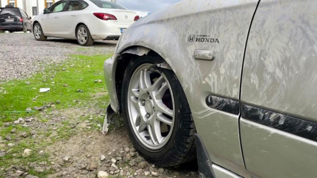 Sabah uyandığında aracını bu halde görünce şok oldu araç sahibi isyan etti - Resim: 0