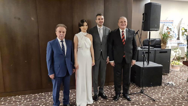 Eski Ulaştırma Bakanı MHP'li Oktay Vural’ın mutlu günü - Resim: 0