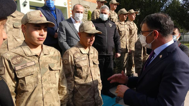 Tokat'ta komutanlar ayırt etmekte zorlanıyor 6 ikiz asker aynı yerde görev yapıyor - Resim: 0