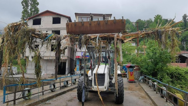 Turuncu alarm verilen Zonguldak'ta yağış sürüyor - Resim: 0