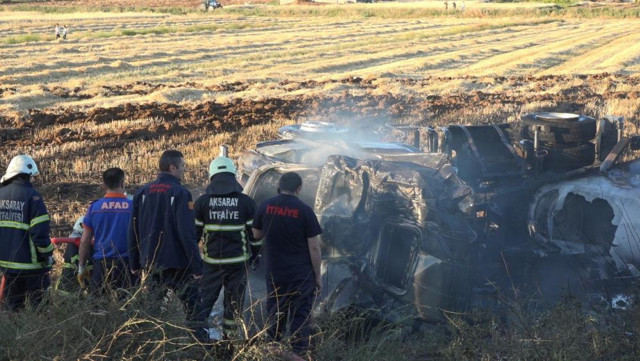 Aksaray’da korkunç kaza: Devrilen tankerin içinde yanarak can verdi - Resim: 0